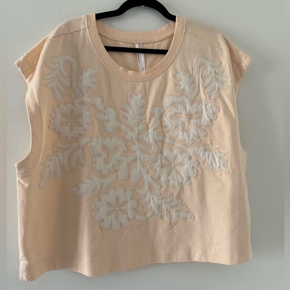 Anthropologie Cream Floral Embroidered crop Top - Picture 5 of 6